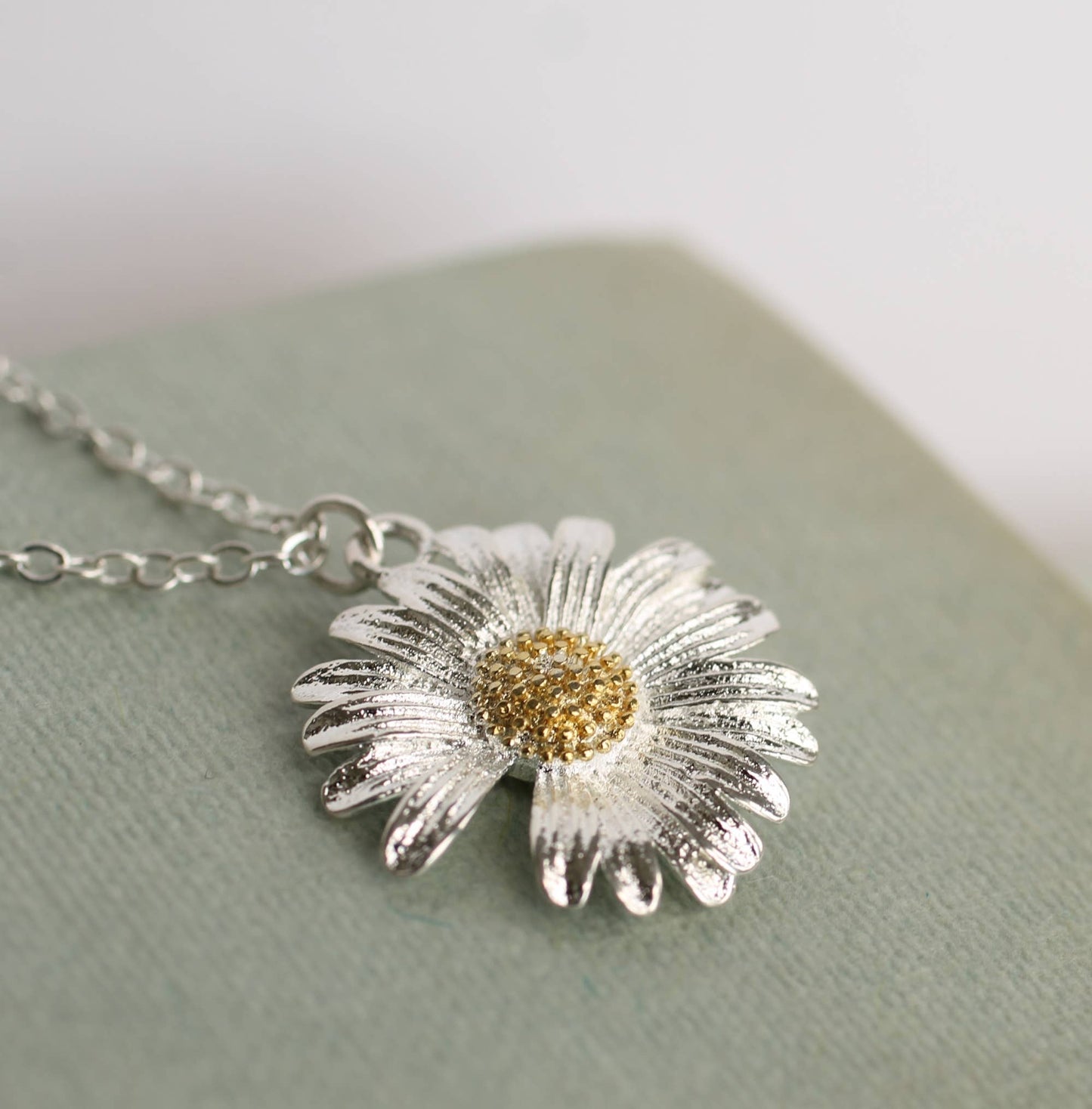 Sterling Silver Daisy Flower Necklace